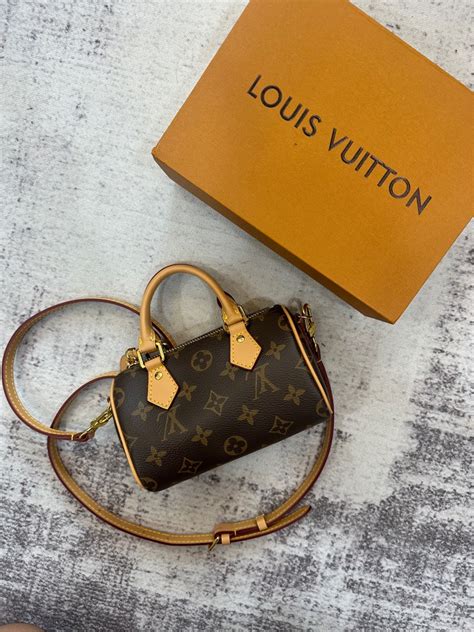 lv nano speedy vintage